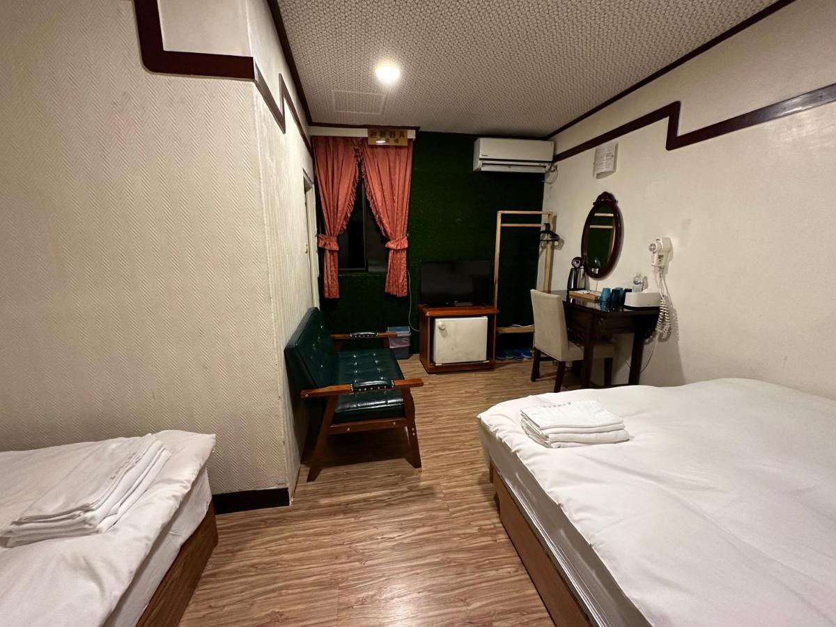 Ming Ren Hotspring Hotel Jiaoxi Zewnętrze zdjęcie